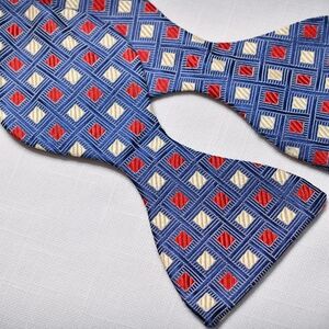 Paul Stuart | Geometric silk bow tie